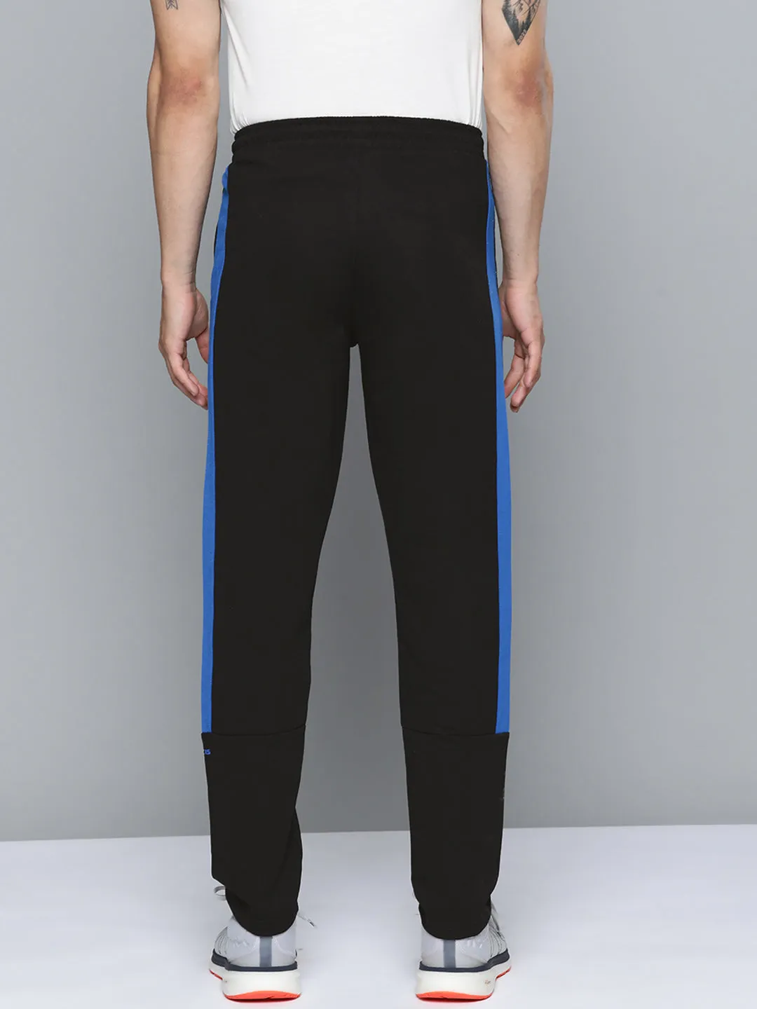 Alcis Men Black Blue Colourblocked Track Pants