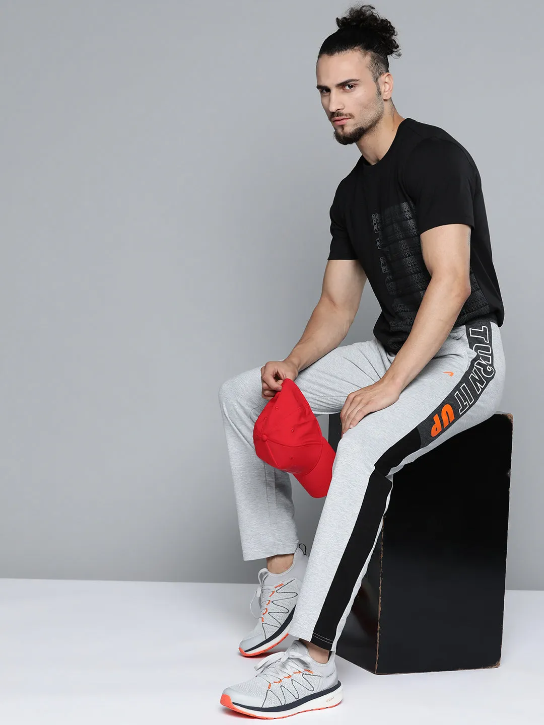 Alcis Men Grey Melange Printed Track Pants