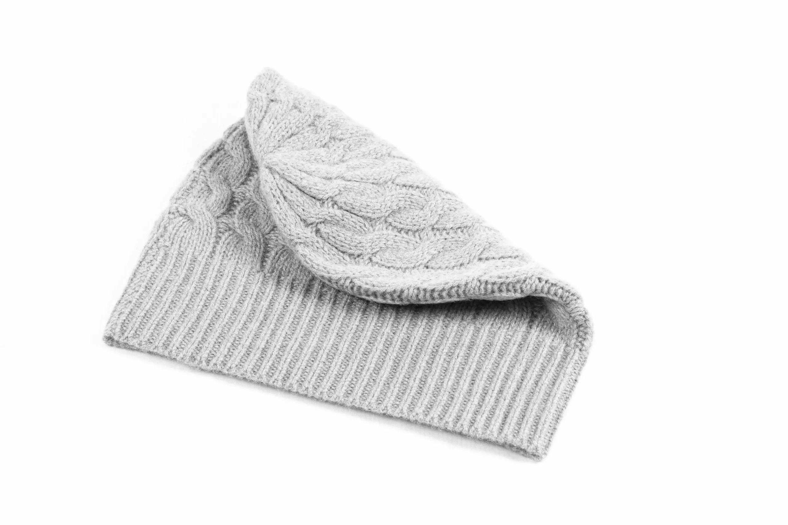 Cashmere Cable Cap