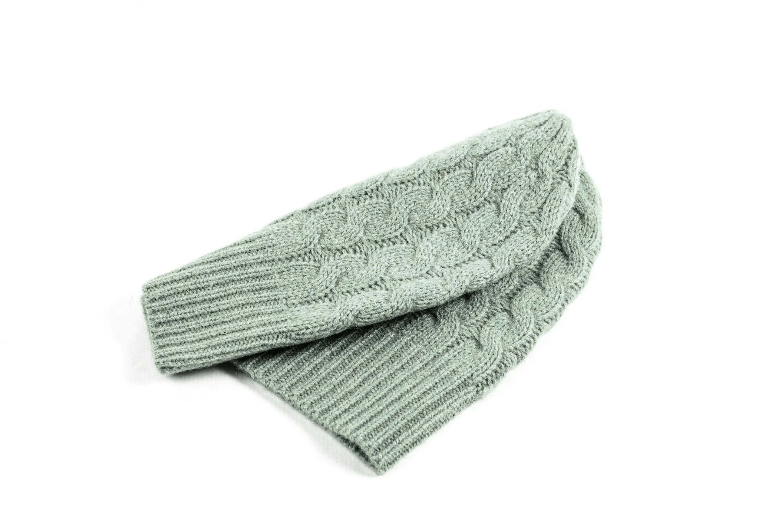 Cashmere Cable Cap