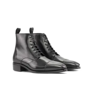 DapperFam Garrison in Black Men's Italian Leather Jumper Boot