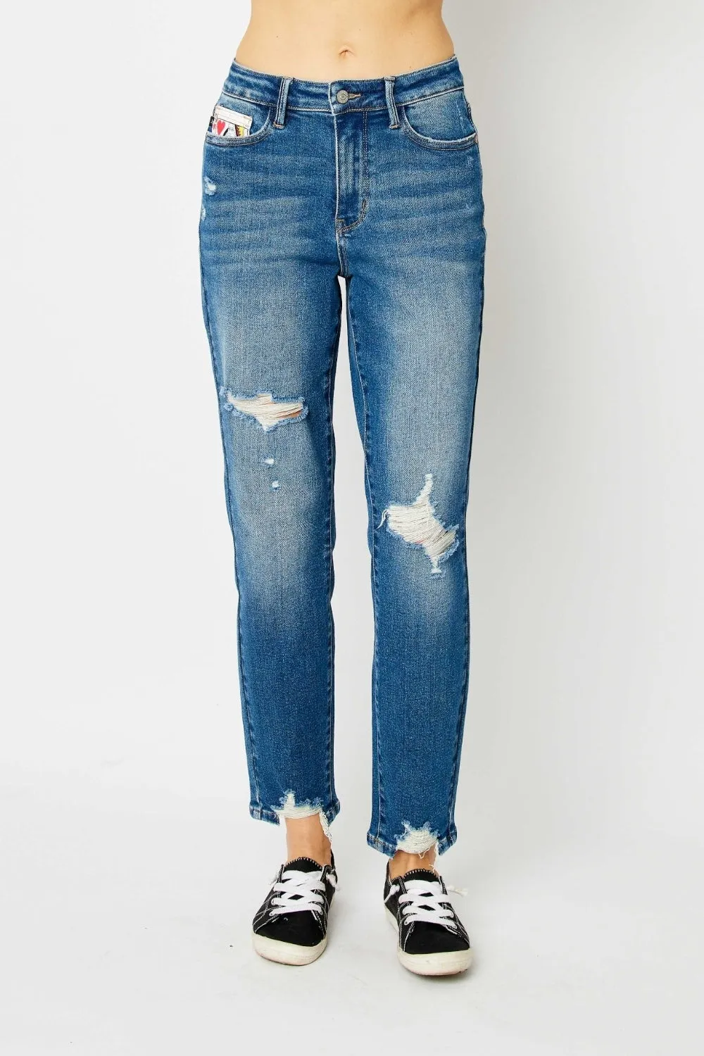 Judy Blue Queen Of Hearts Coin Pocket BF Jeans [Online Exclusive]