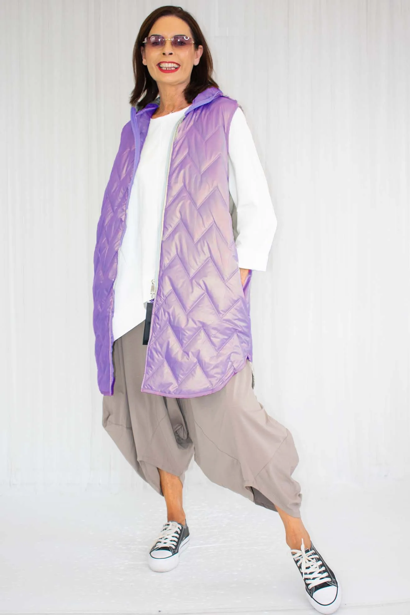 Willoughby Hooded Gilet in Iridescent lilac