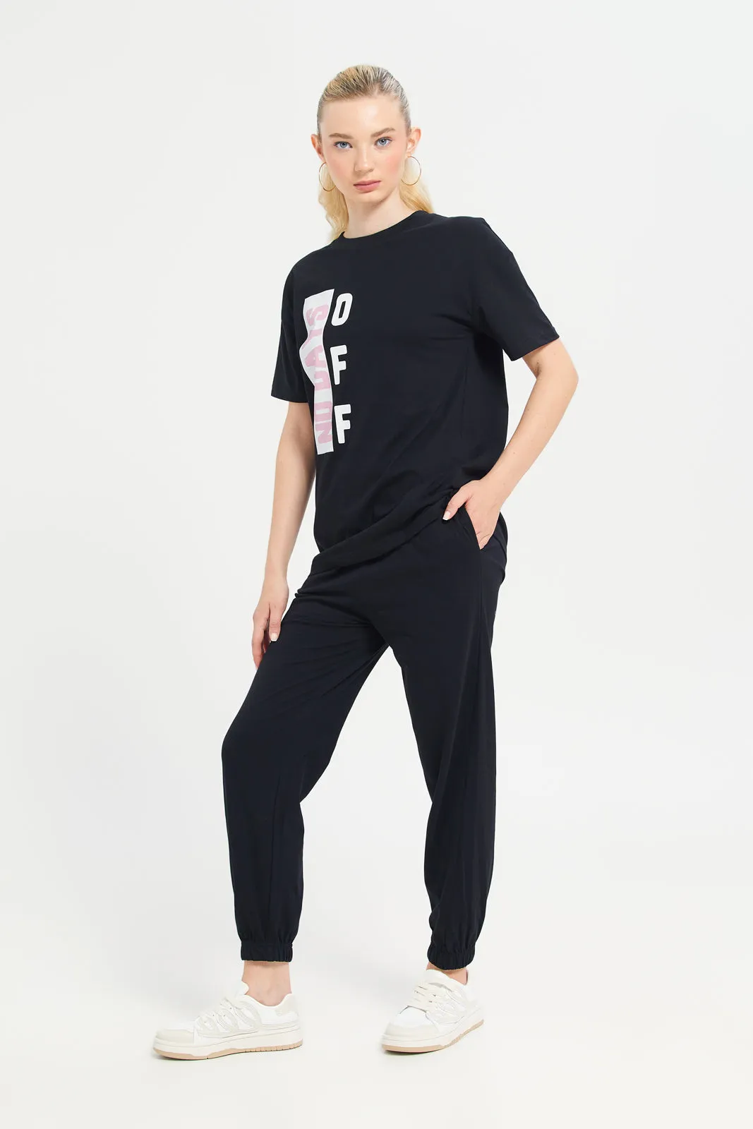 Woman Black Plain Active Pants